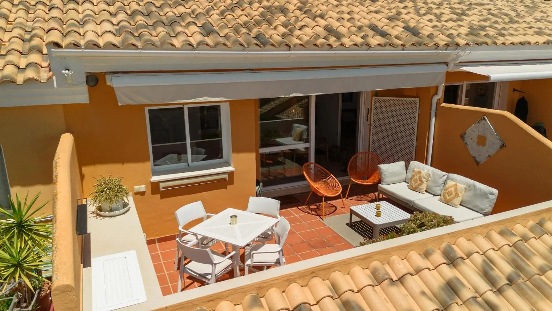 Modern Beachside Penthouse With Amazing Sea Views Marbella 0*,